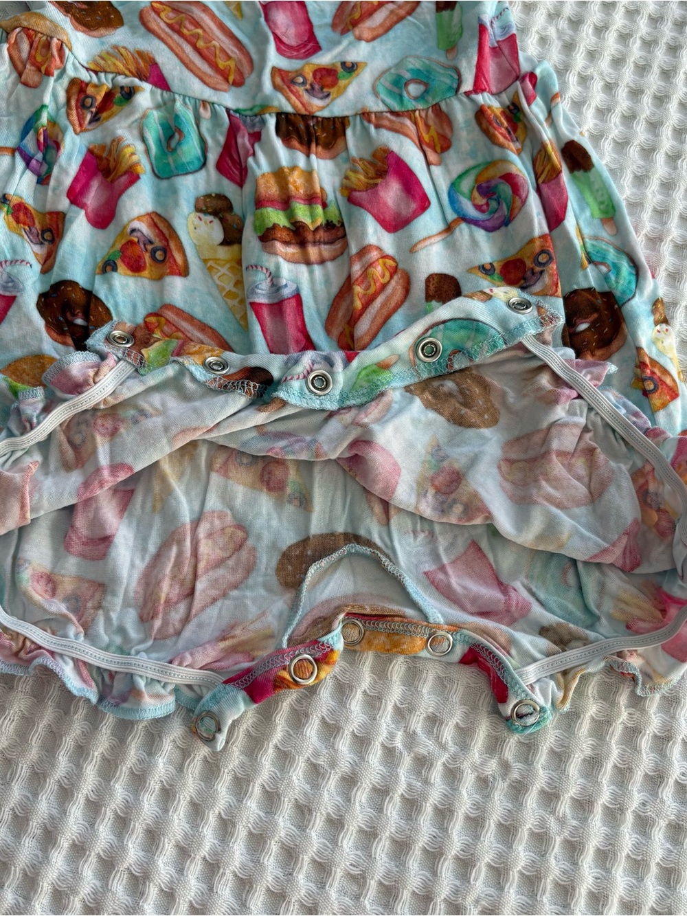 Birdie Bean Junk Food Donut Pizza Bamboo Flutter Sleeve Bubble Romper 18-24M - Picture 4 of 4